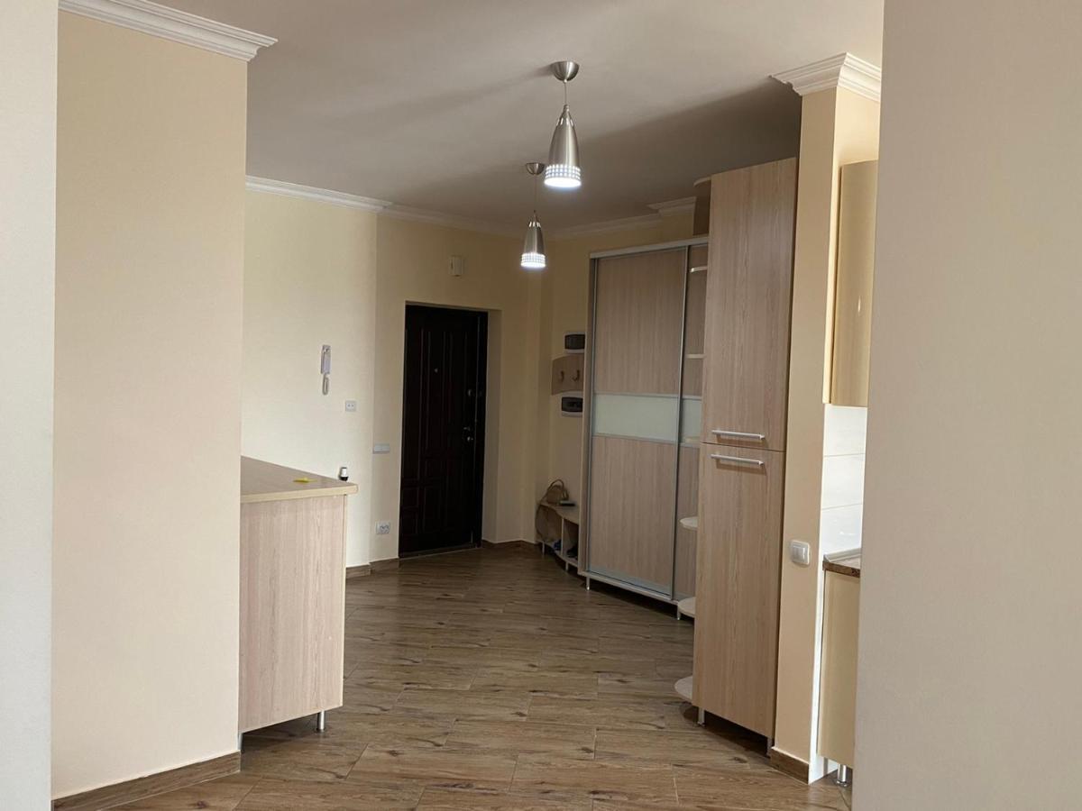 Затишні Апартаменти Chernivtsi Exterior photo